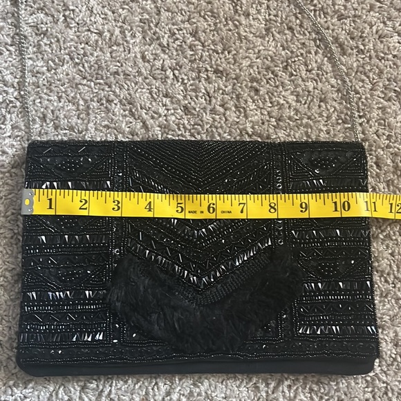 Black Beaded Cross Body Purse - Picture 4 of 7